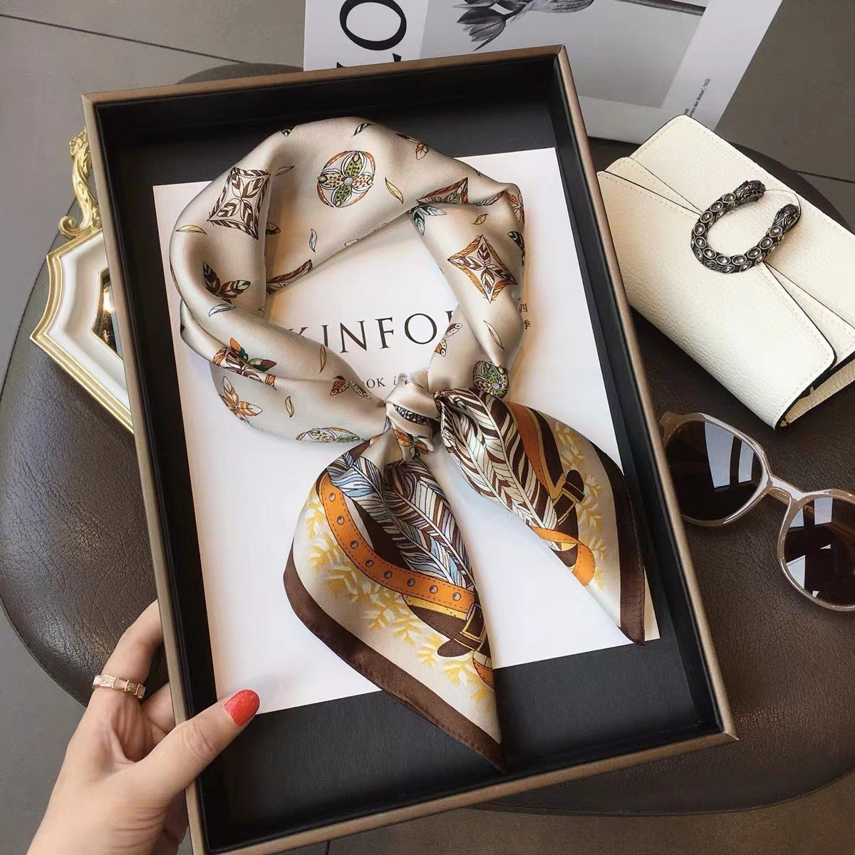 Luxury Bags Expensive - Bufanda cuadrada de seda con estampado