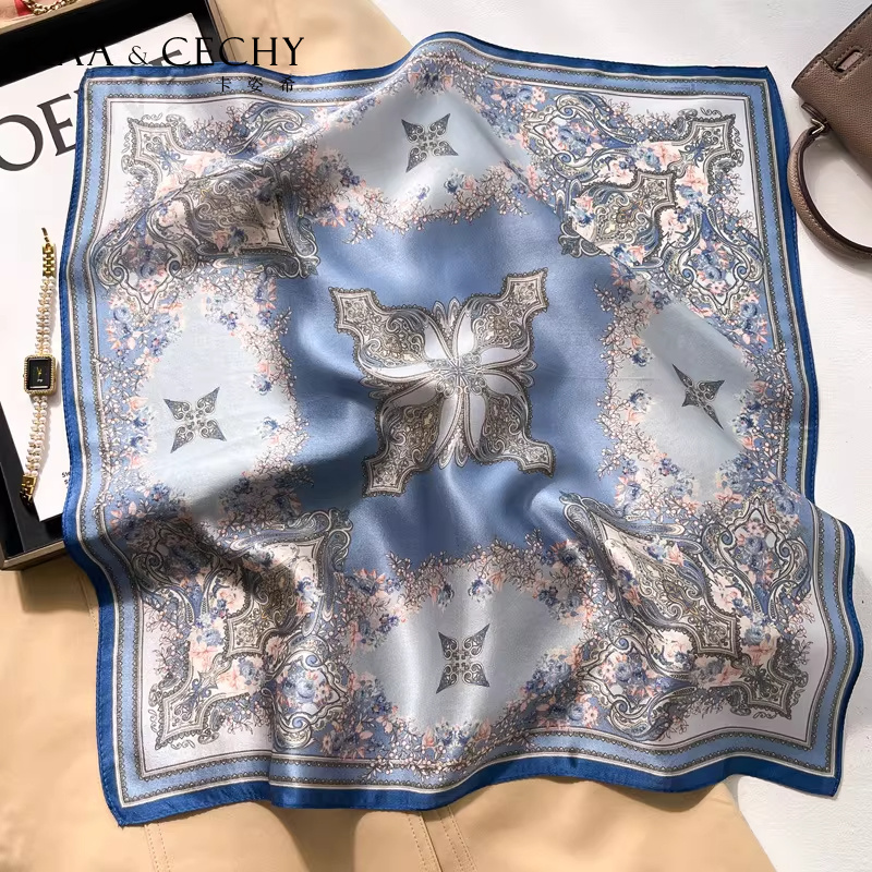 Pañuelo Cuadrado de Seda de Mo - Luxury Bags Expensive reseña y precio